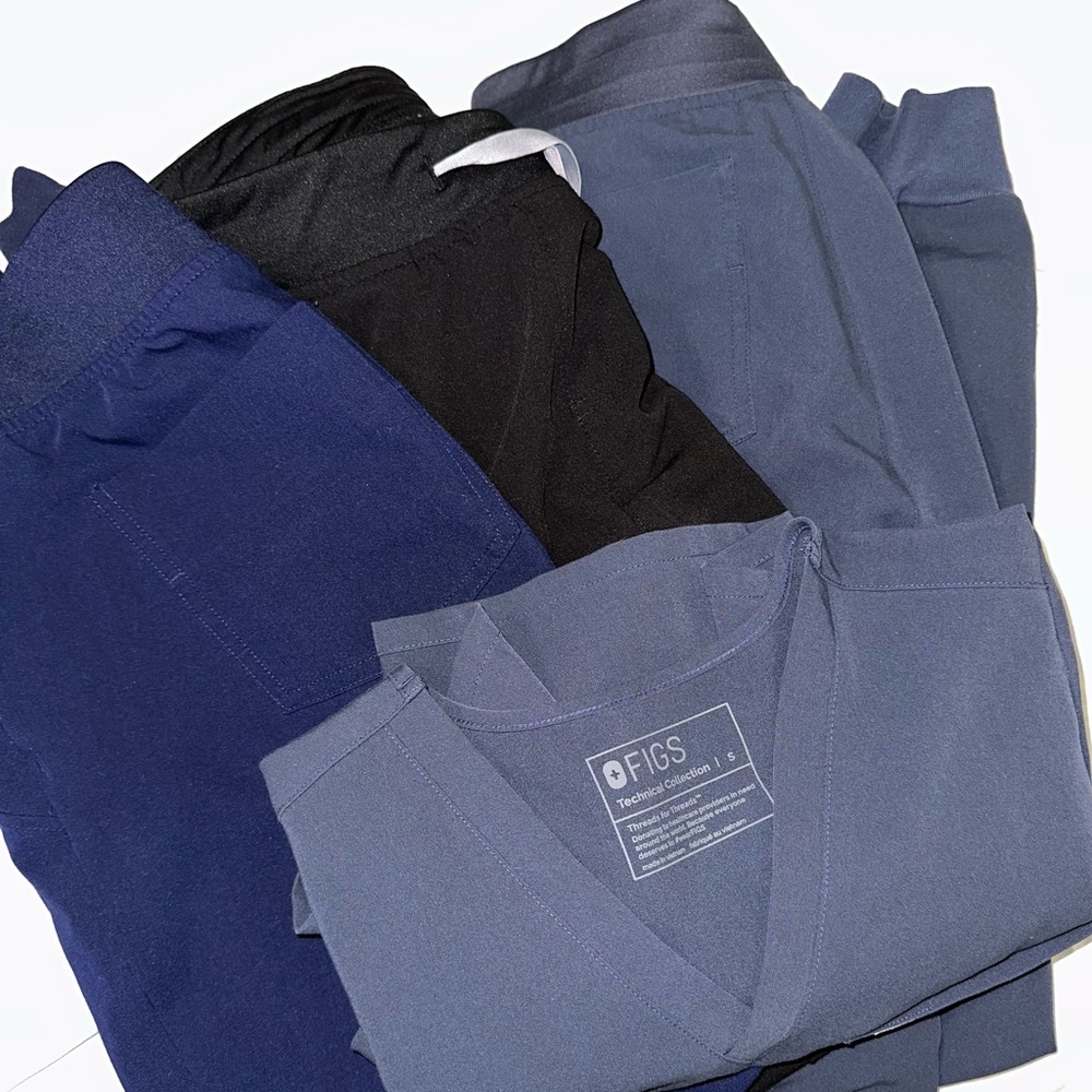 FIGS 4 PIECE BUNDLE